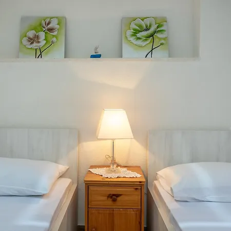 Апартаменты Paula Трогир