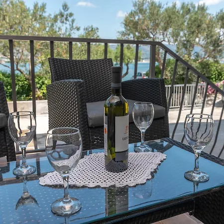 Paula Apartman Trogir